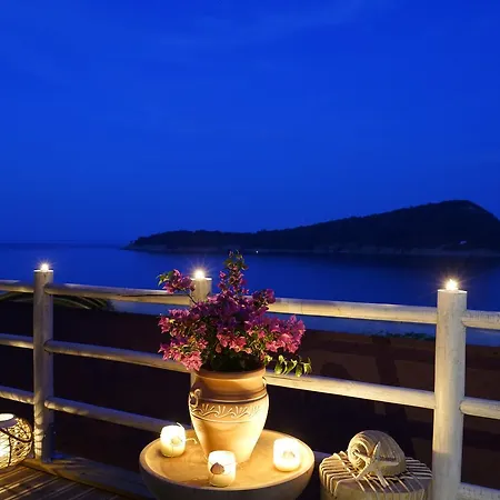 Agorastos Hotell 2*