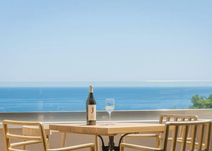 Agorastos Hotel Kinira