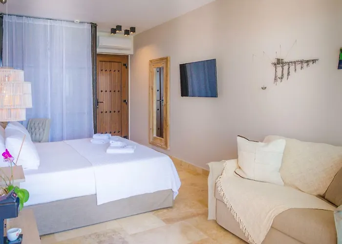 Agorastos Hotel Kinira